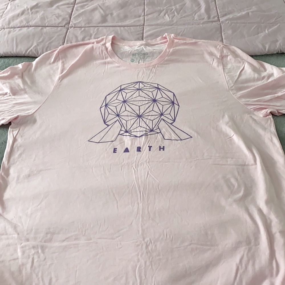 NWT Spaceship Earth Epcot small shop XXL t-shirt